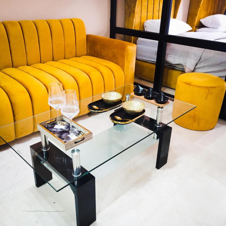 Nouveau Appartement Au Plein Centre-Ville En Face Hilton Tangier Exterior photo